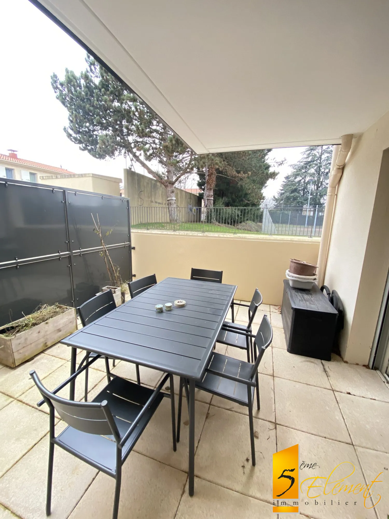 Appartement T2 avec terrasse à Gleizé - 48 m², parking privé, calme et lumineux 