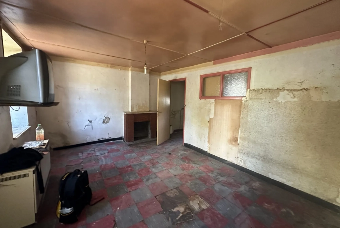 Maison ancienne à rénover à Lacaune - 68 m² avec cave 