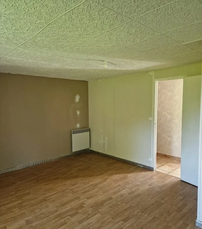 Maison en pierre à rafraîchir à Missillac, proche du centre, sur terrain de 838 m² 