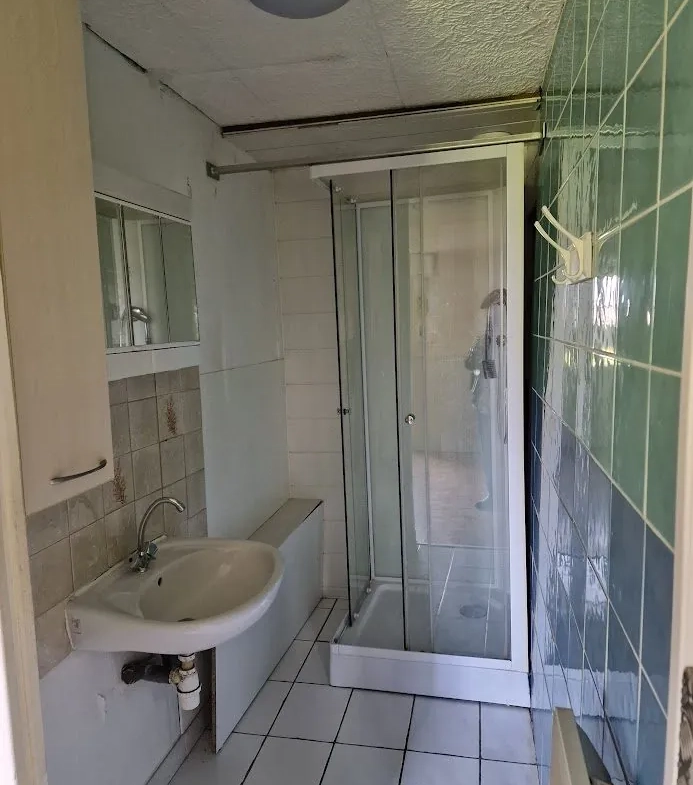 Maison en pierre à rafraîchir à Missillac, proche du centre, sur terrain de 838 m² 