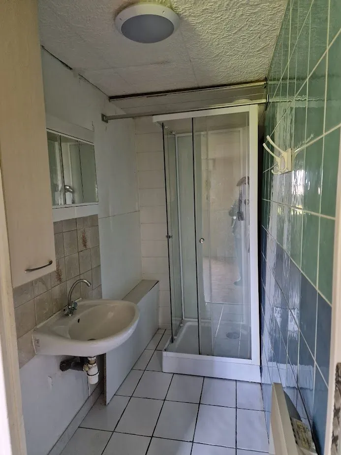 Maison en pierre à rafraîchir à Missillac, proche du centre, sur terrain de 838 m² 