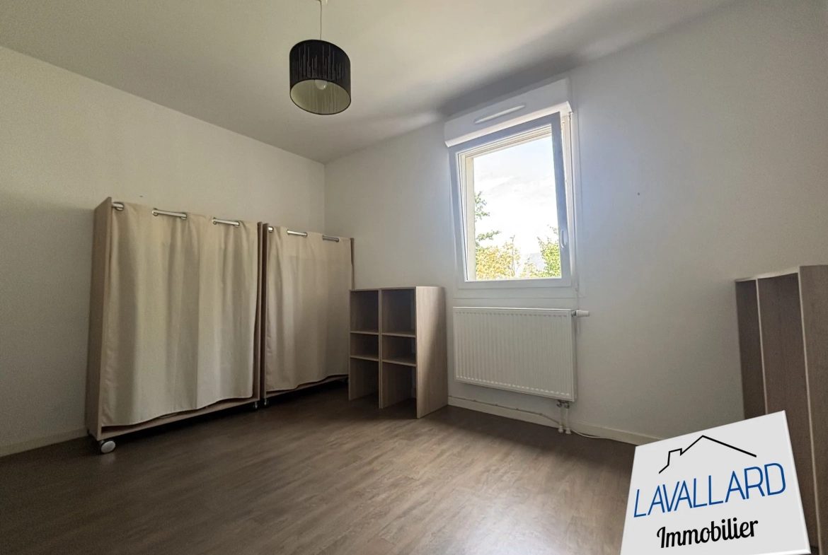 Appartement 2 pièces de 62 m² à Amiens avec parking et ascenseur 