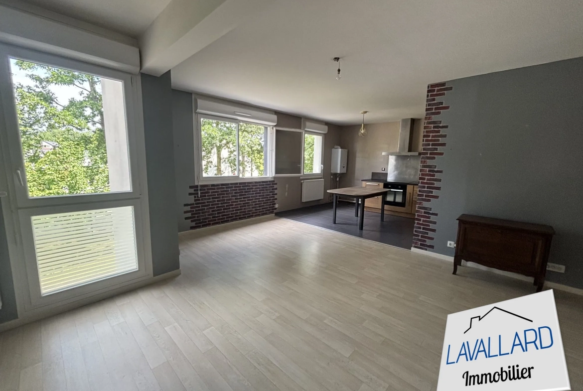 Appartement 2 pièces de 62 m² à Amiens avec parking et ascenseur 