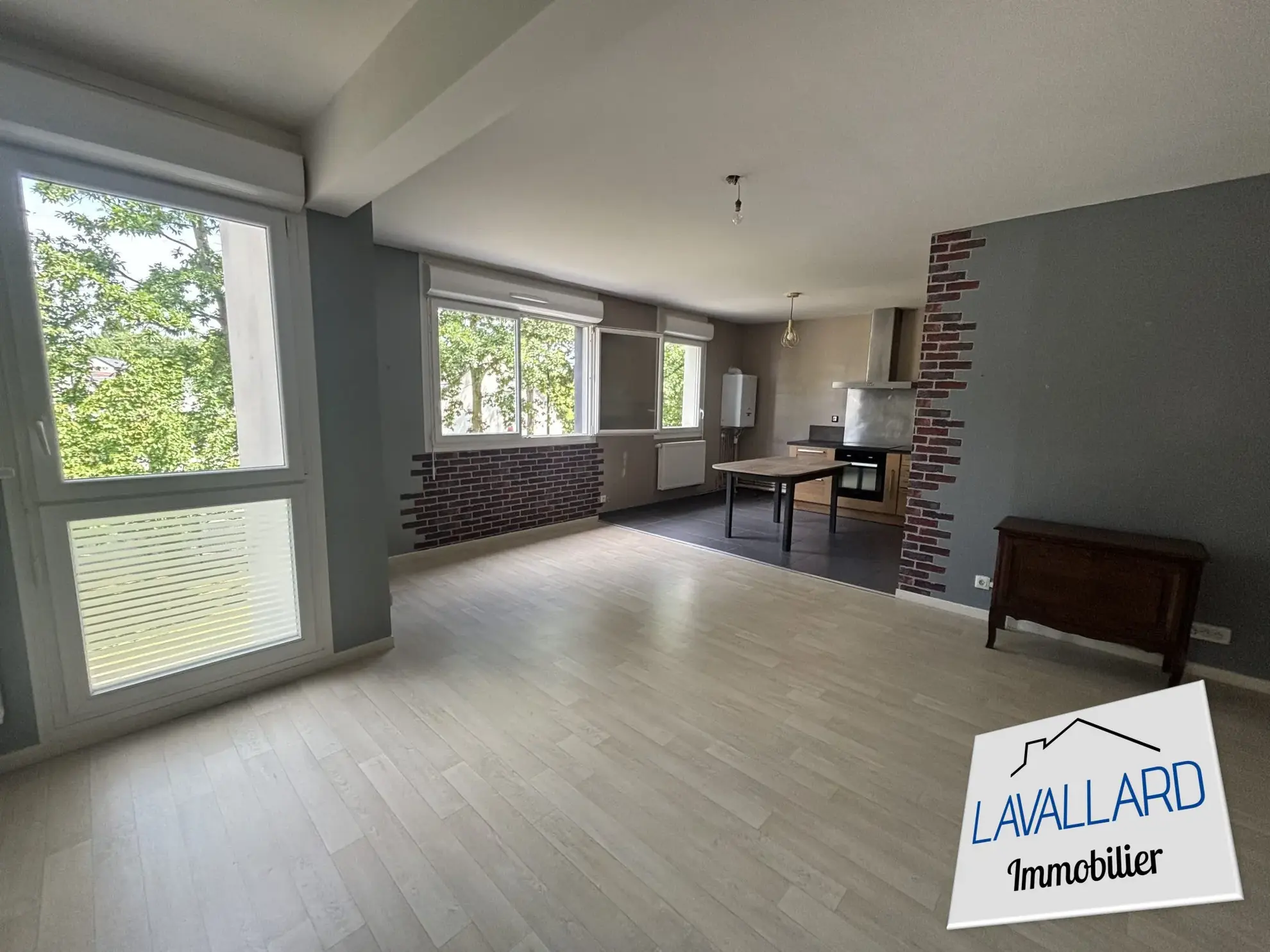 Appartement 2 pièces de 62 m² à Amiens avec parking et ascenseur 