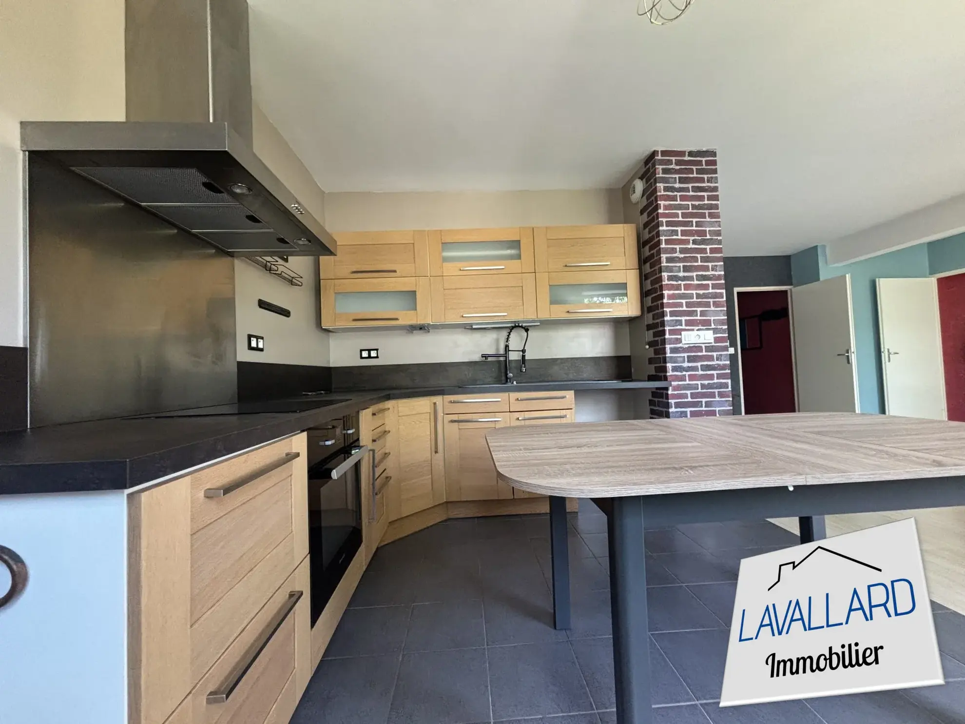 Appartement 2 pièces de 62 m² à Amiens avec parking et ascenseur 