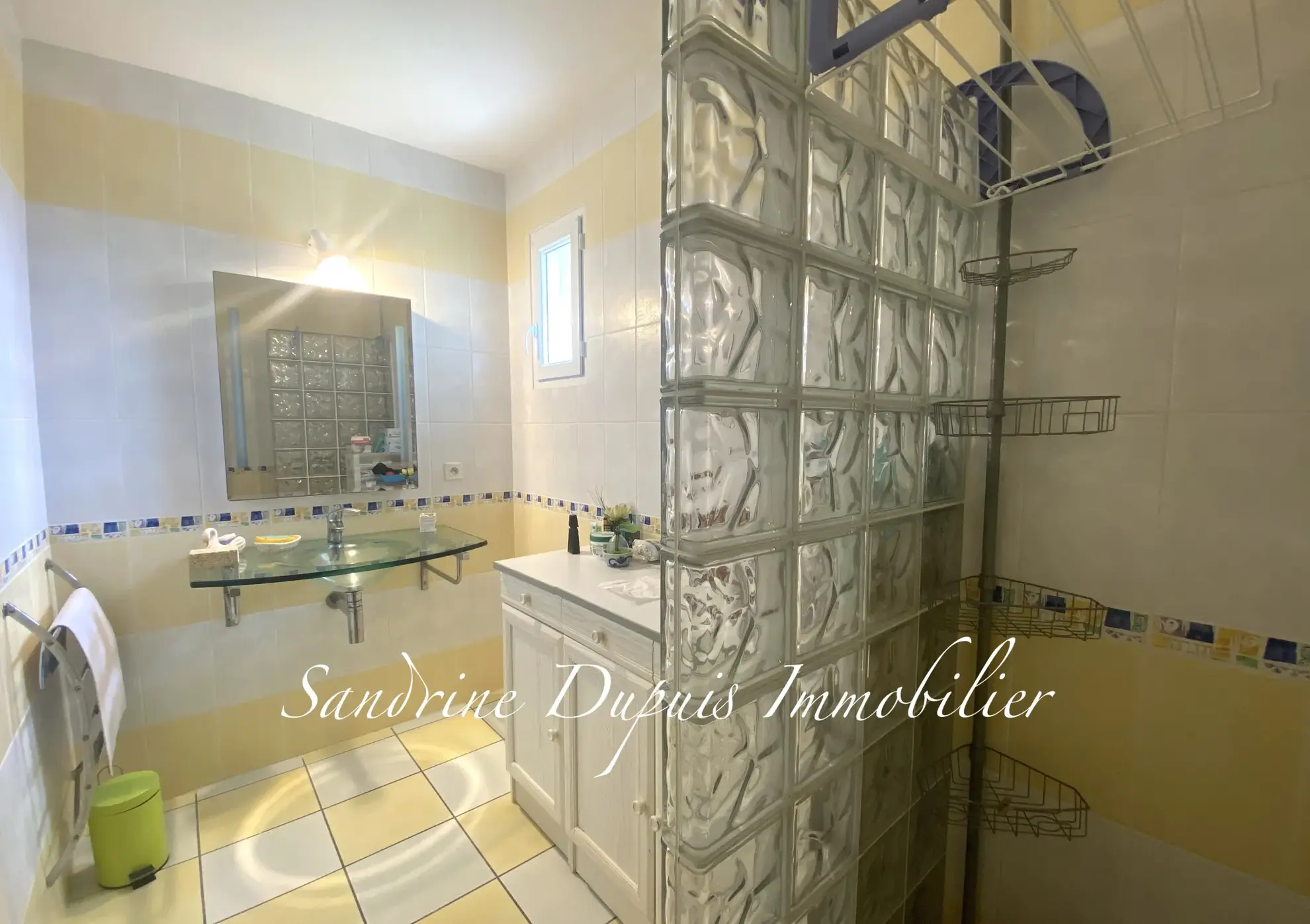 Maison 3 chambres avec piscine et jardin à Chermignac 