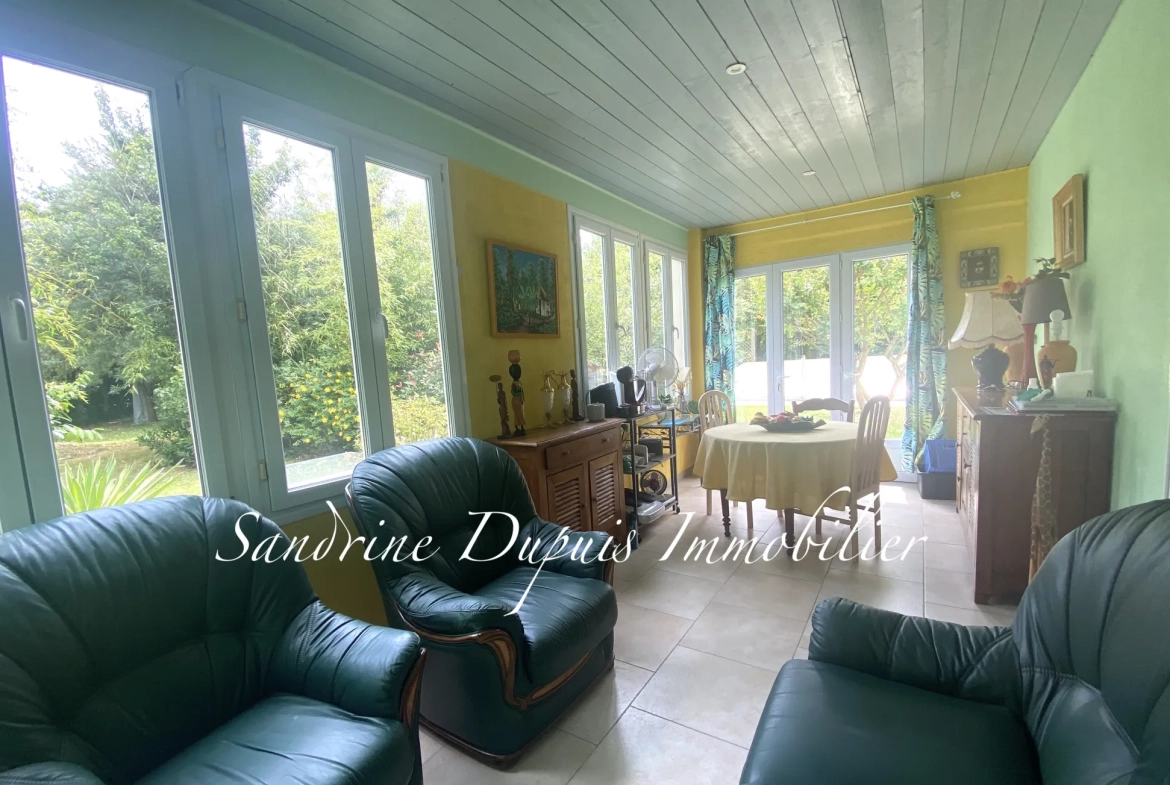 Maison 3 chambres avec piscine et jardin à Chermignac 