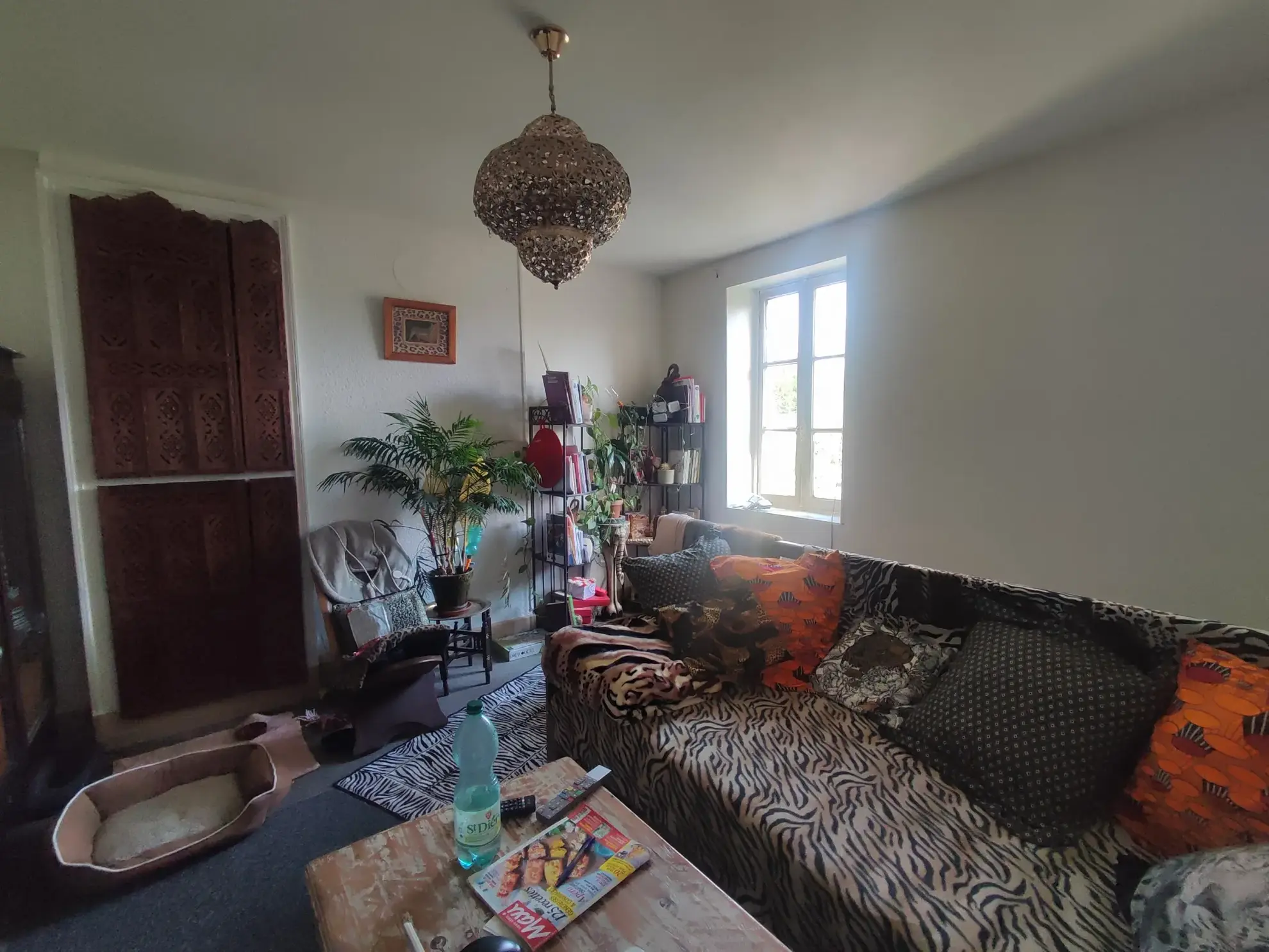 Maison à rénover de 75 m² avec dépendances et terrain à Cossaye, Nièvre 