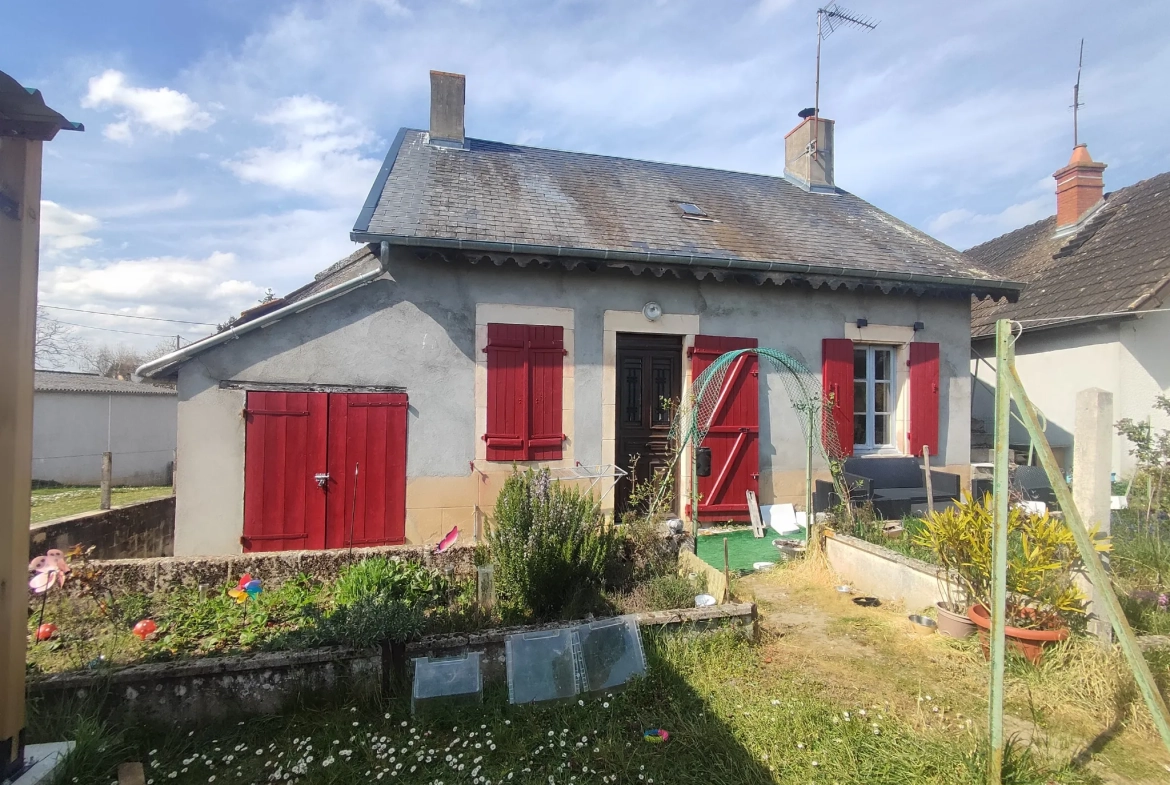 Maison à rénover de 75 m² avec dépendances et terrain à Cossaye, Nièvre 