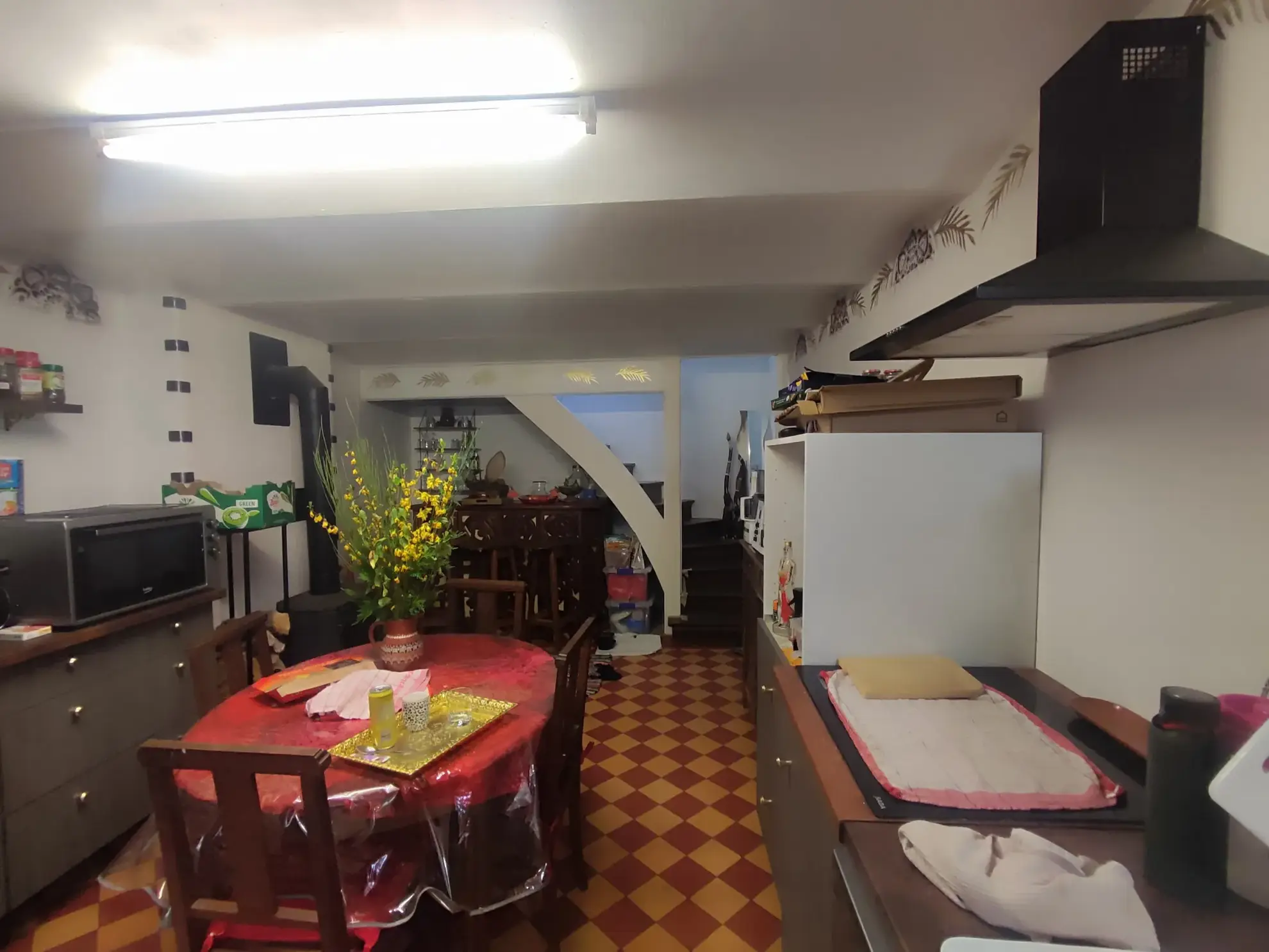 Maison à rénover de 75 m² avec dépendances et terrain à Cossaye, Nièvre 