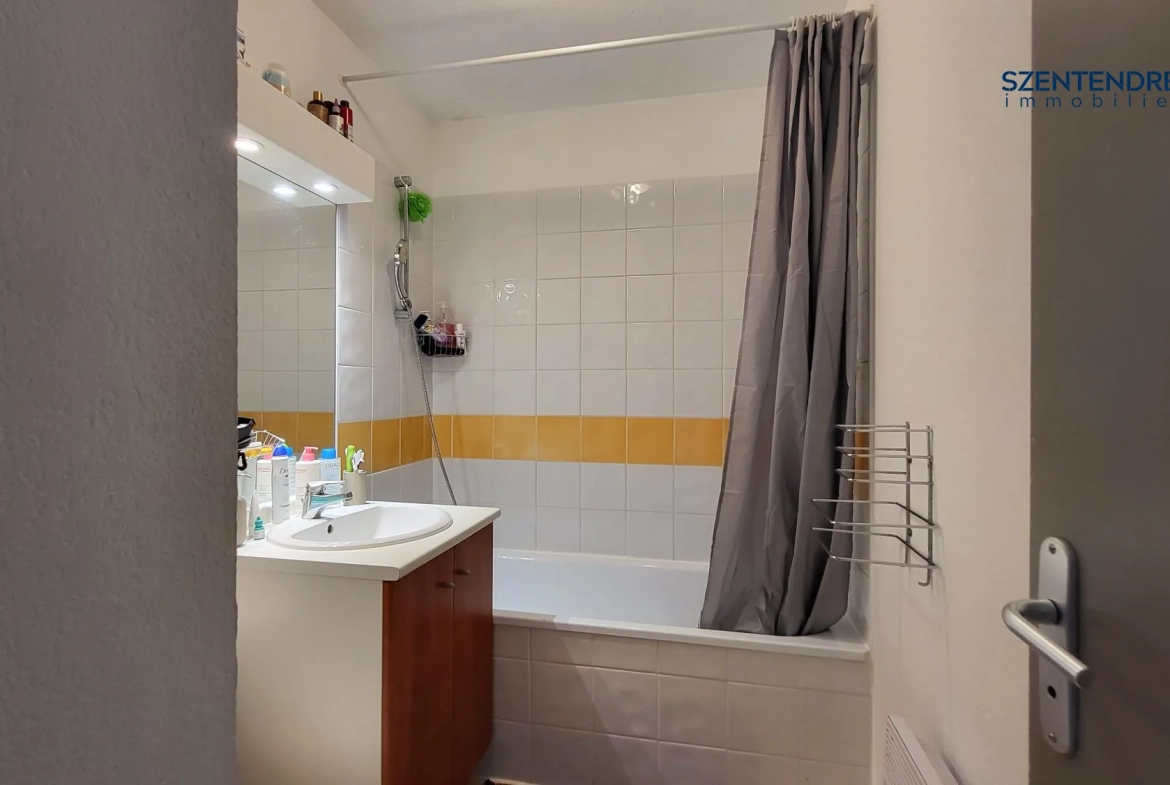 Appartement à vendre Montpellier Szentendrei immobilier Investissez dans un appartement 2 pièces loué à Montpellier Port Marianne 
