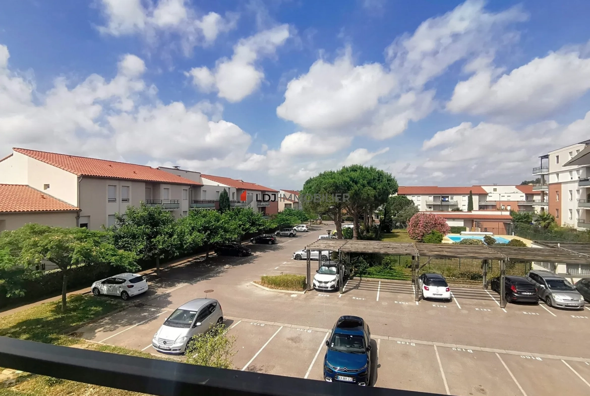 A vendre appartement T3 avec terrasse et piscine à Saint-Estève 