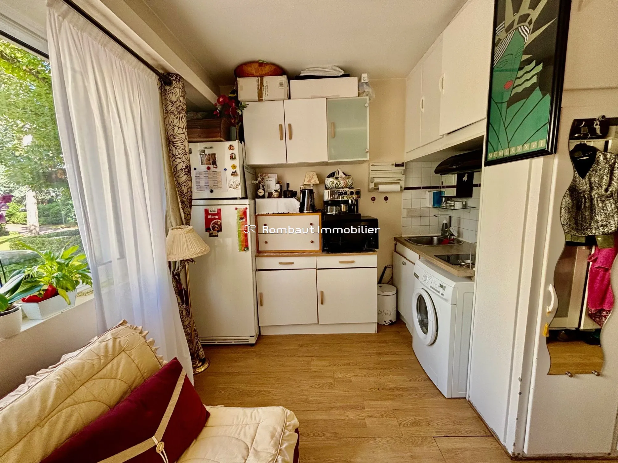Studio lumineux à vendre dans résidence calme à La Celle-Saint-Cloud 