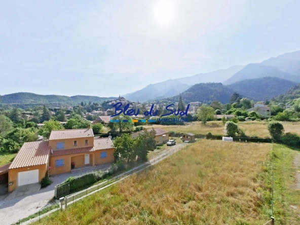 Appartement T2 avec balcon, cave et garage à Vernet-les-Bains
