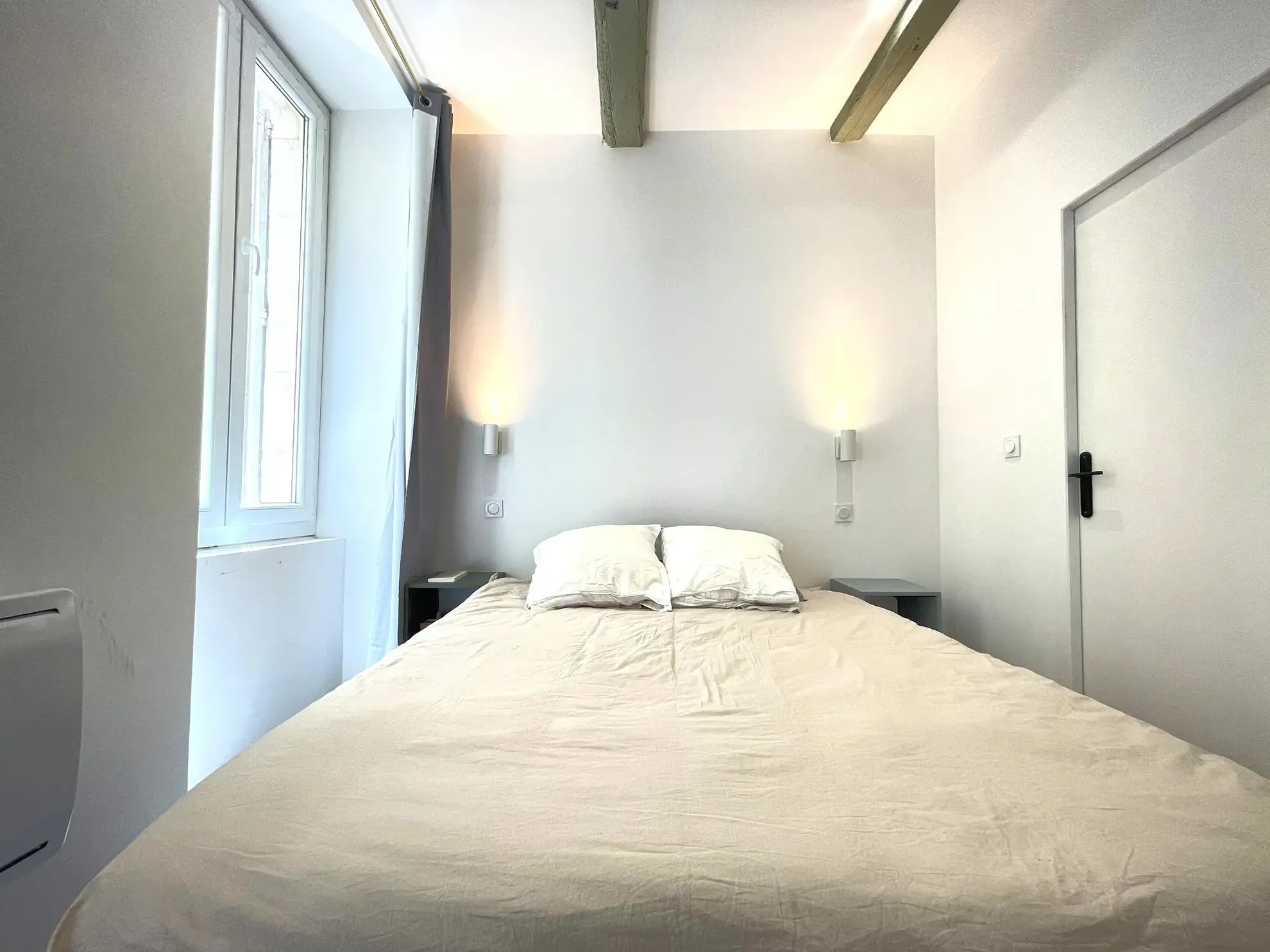 Bel appartement rénové et meublé de 38 m² en centre-ville de Nîmes 