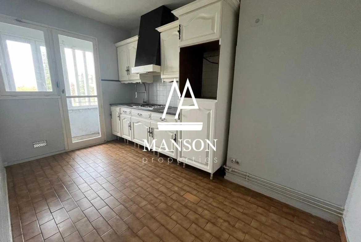 Appartement T3 rénovable à Mérignac, proche Parc Bourran, 71m² avec parking et cave 