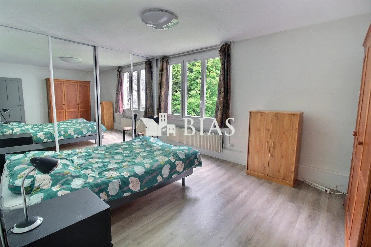 Maison à vendre à Bourg-Achard avec dépendance et terrain de 680 m² 