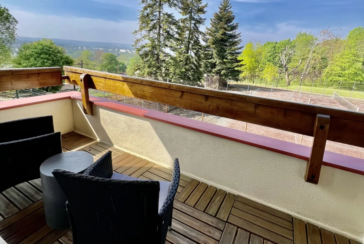 Appartement de 3 pièces avec balcon, parking et vue dégagée à Meulan en Yvelines 