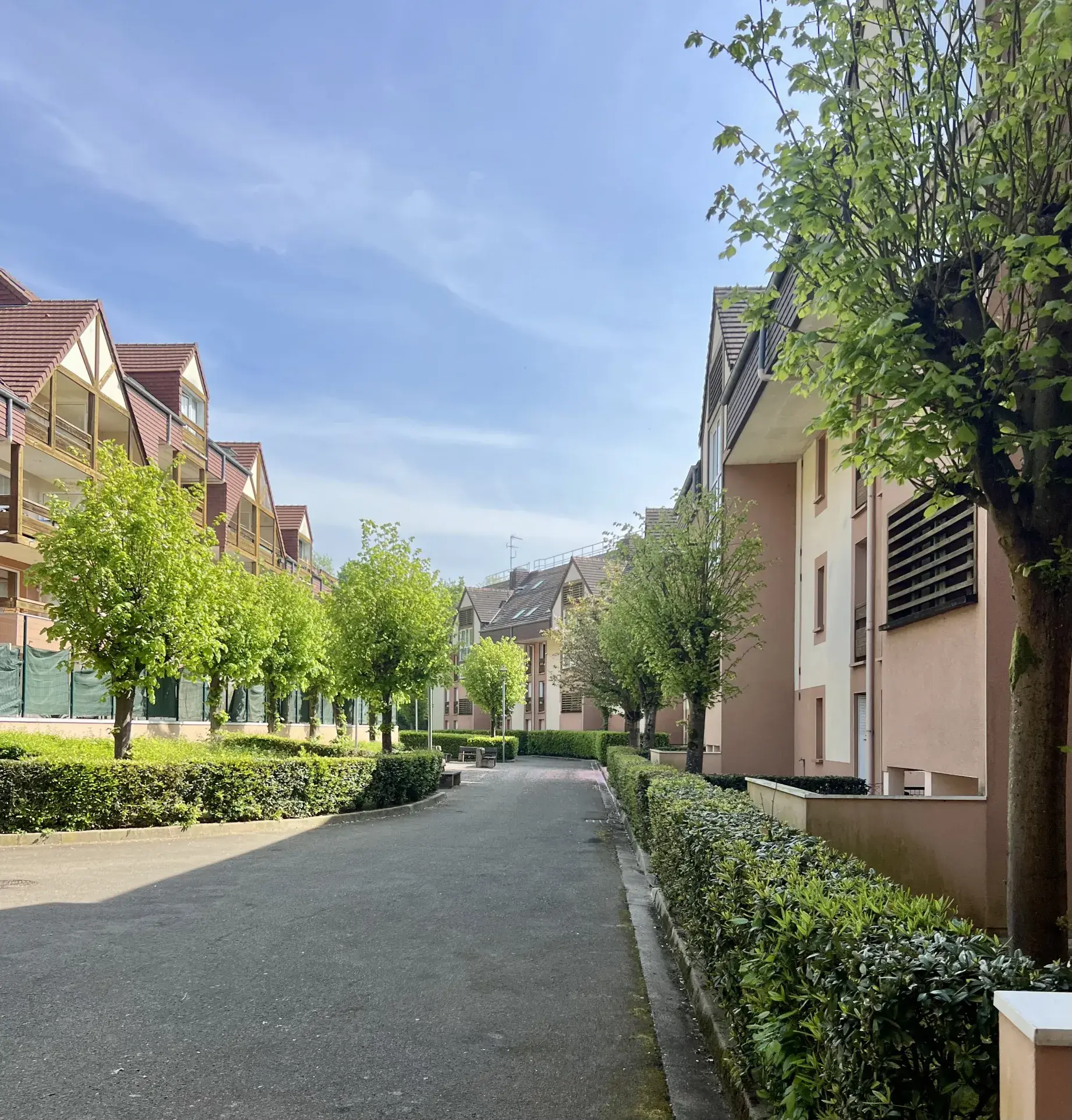 Appartement de 3 pièces avec balcon, parking et vue dégagée à Meulan en Yvelines 