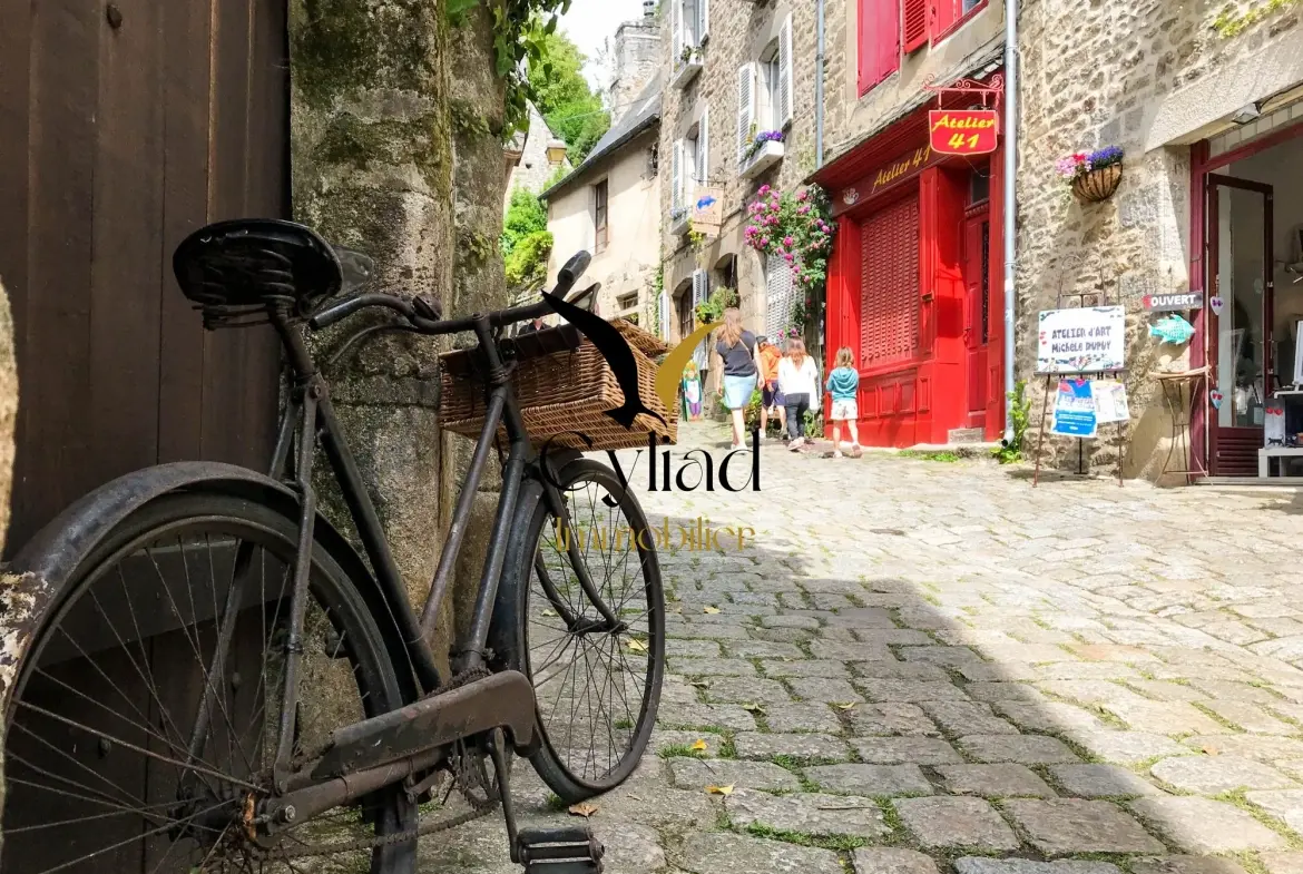 Terrain constructible à Dinan – 501 m², viabilisé et piscinable 