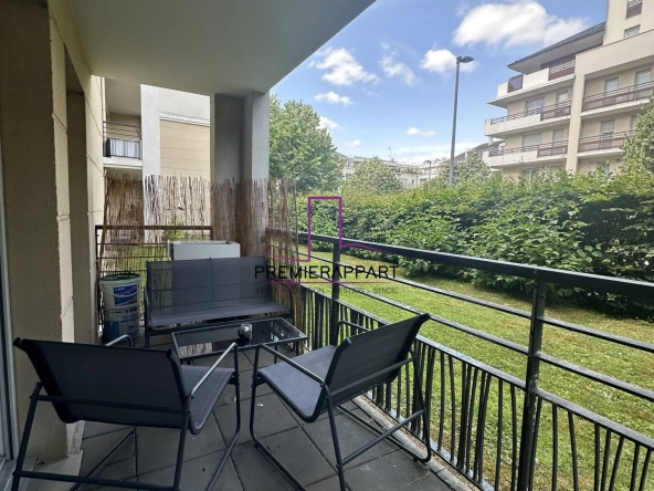 Appartement 2 pièces avec terrasse et parking à Carrières-sous-Poissy