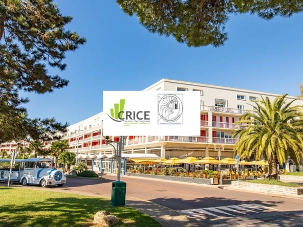 Vente Cabinet Médical à Royan de 35 m² au Centre-ville