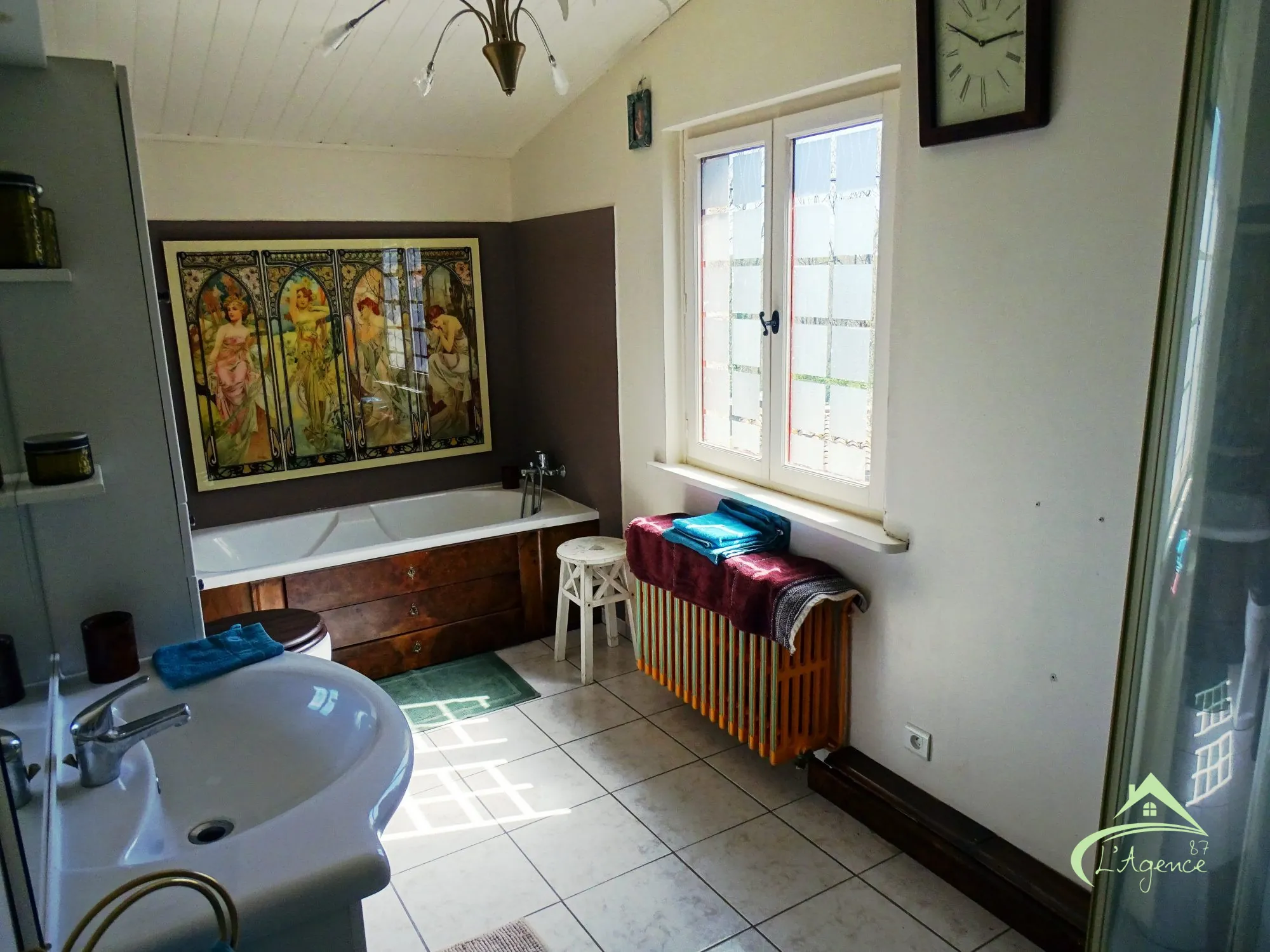Charmante maison ancienne à vendre à Pressignac, 89 m² avec terrain et dépendances 