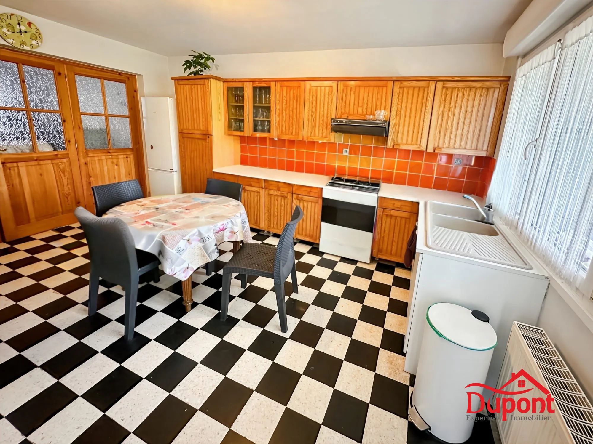 Maison spacieuse et lumineuse avec jardin à Hautmont – 109 000 € 