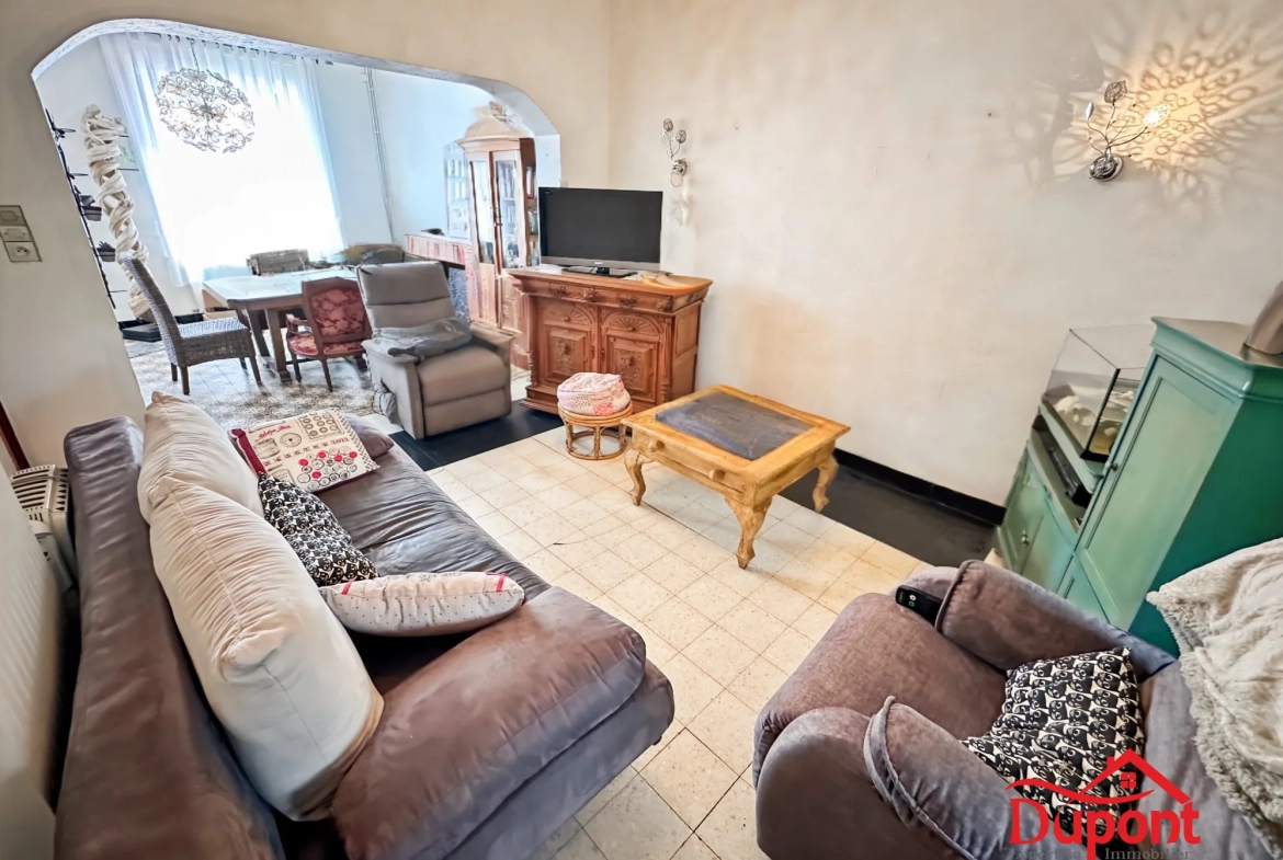Maison spacieuse et lumineuse avec jardin à Hautmont – 109 000 € 