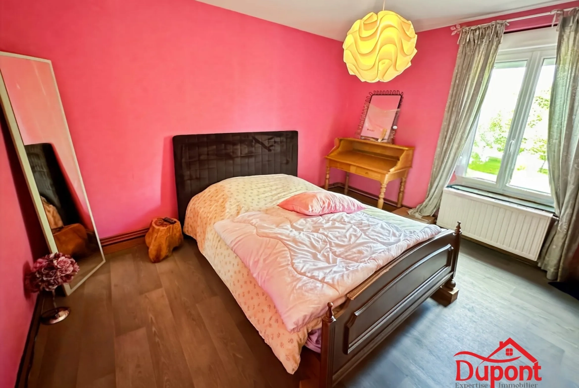 Maison spacieuse et lumineuse avec jardin à Hautmont – 109 000 € 
