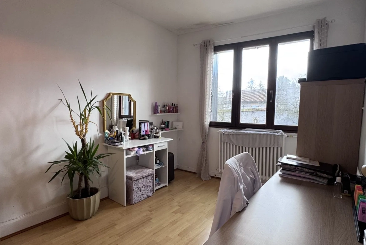 Appartement T2 à Vandoeuvre-lès-Nancy, proche centre et commodités 