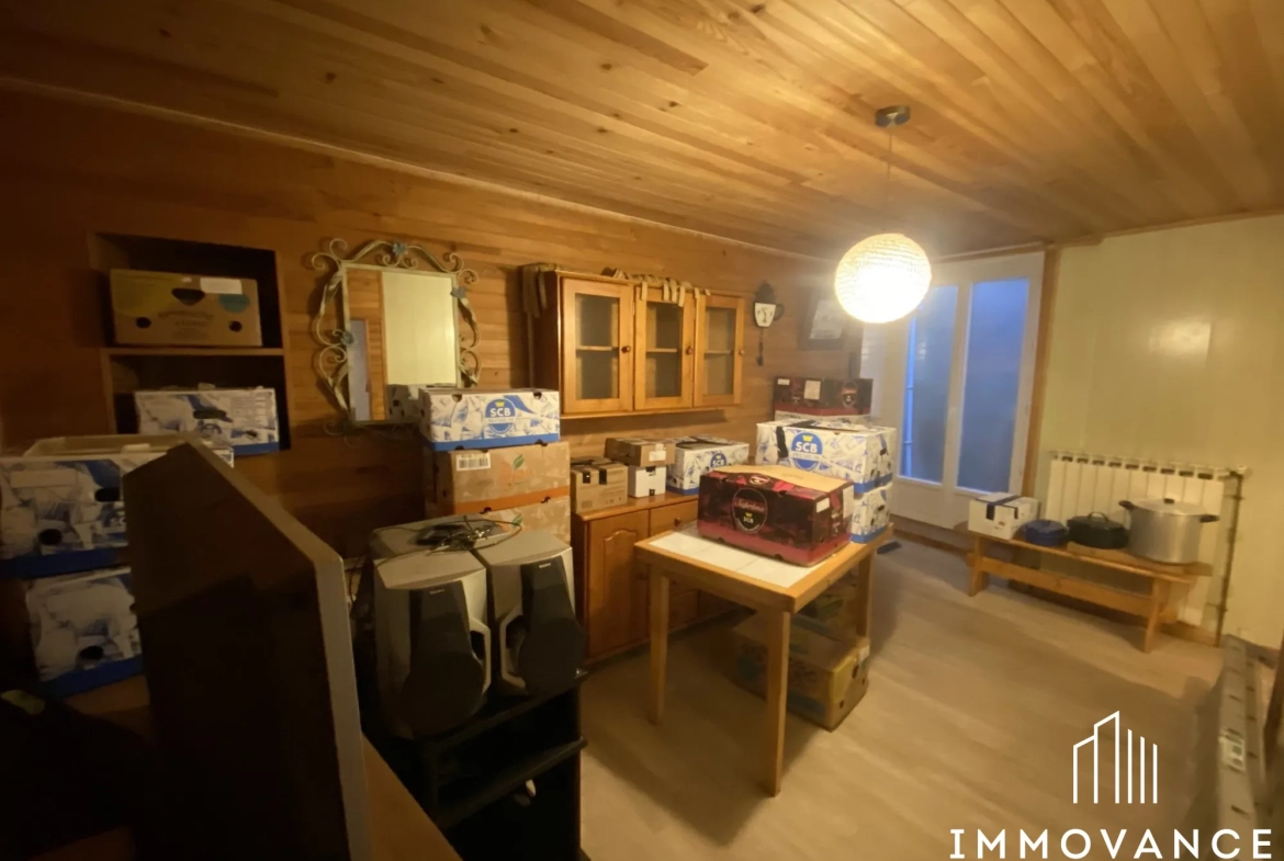 Maison en village de 130 m² à Saint-Jean-du-Bruel, idéal famille ou investissement 