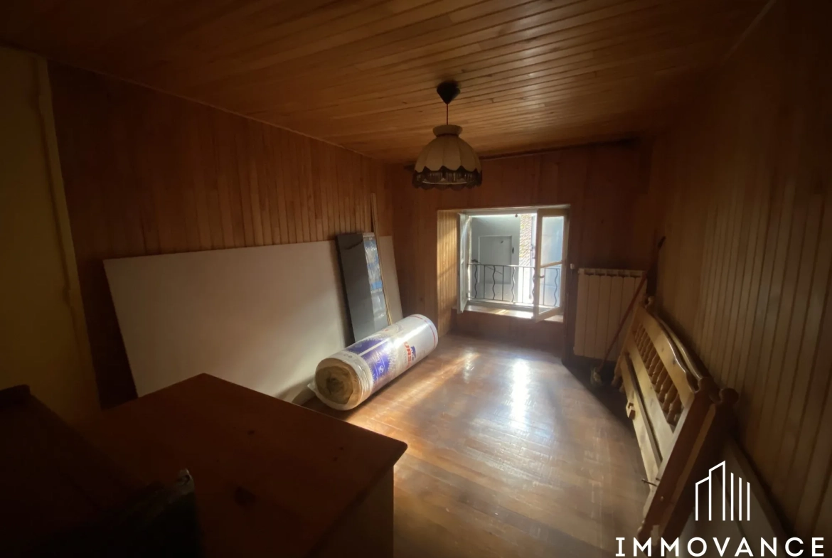 Maison en village de 130 m² à Saint-Jean-du-Bruel, idéal famille ou investissement 