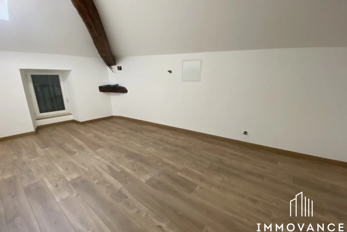 Maison en village de 130 m² à Saint-Jean-du-Bruel, idéal famille ou investissement 