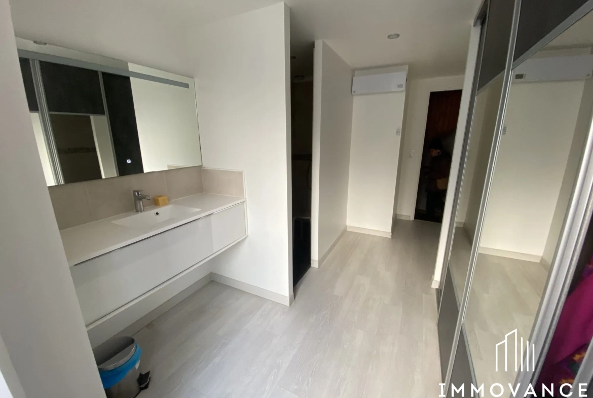 Maison en village de 130 m² à Saint-Jean-du-Bruel, idéal famille ou investissement 