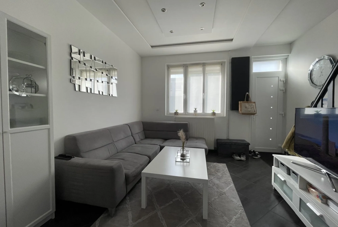 Maison 5 pièces de 73 m² à vendre proche Lille à Fache-Thumesnil 