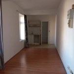 Studio à rénover à Bordeaux Centre, excellent investissement locatif étudiant