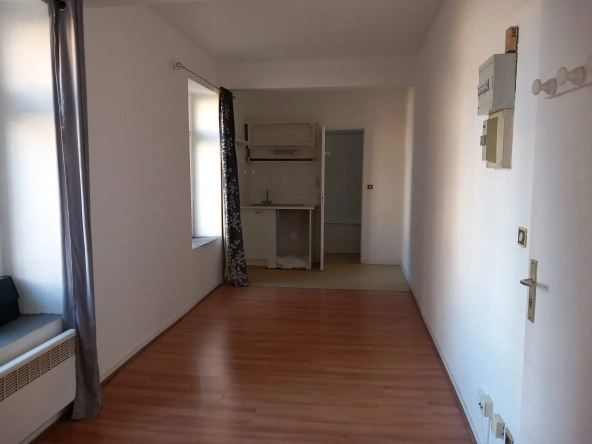 Studio à rénover à Bordeaux Centre, excellent investissement locatif étudiant