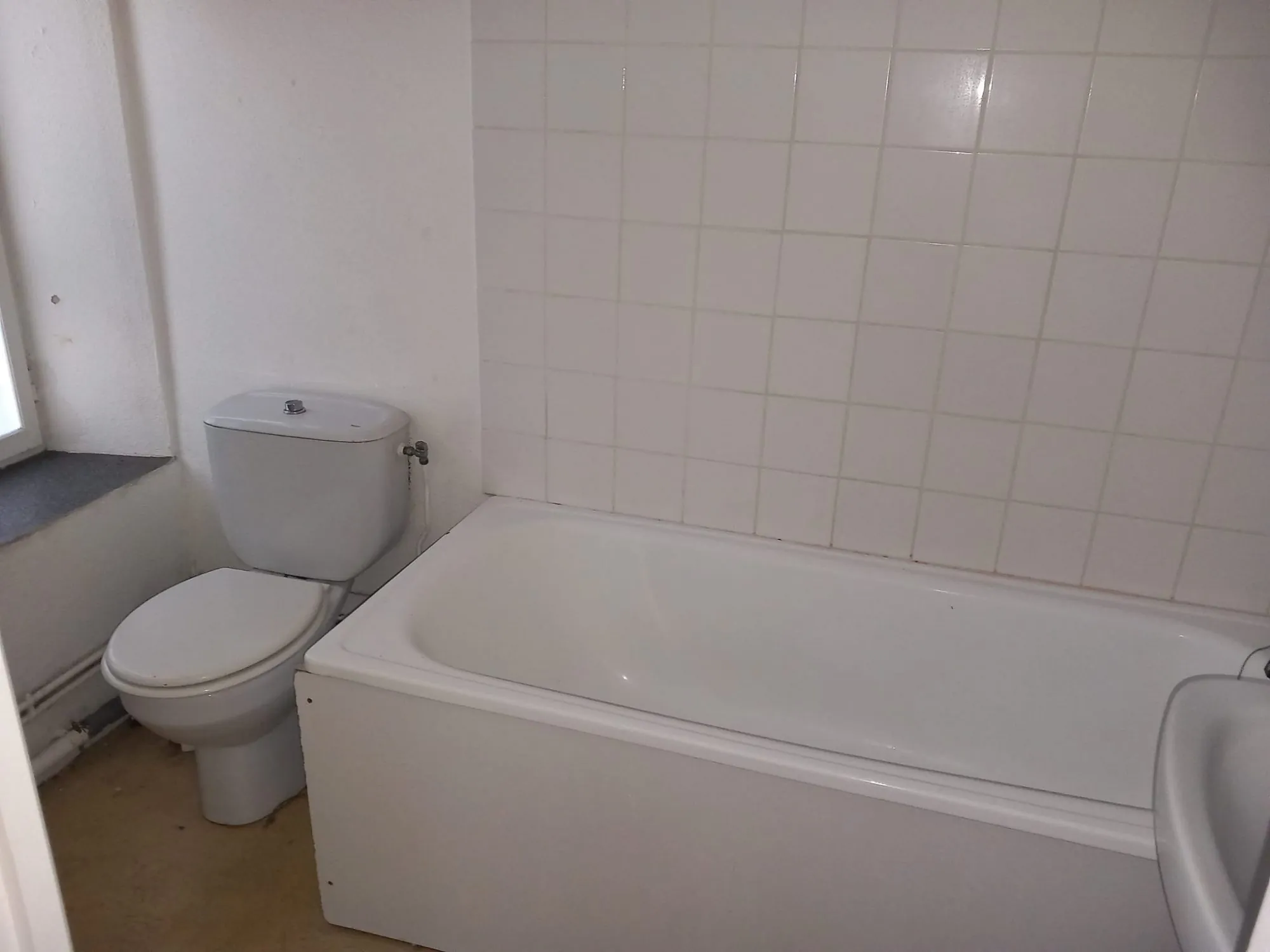 Studio à rénover à Bordeaux Centre, excellent investissement locatif étudiant 