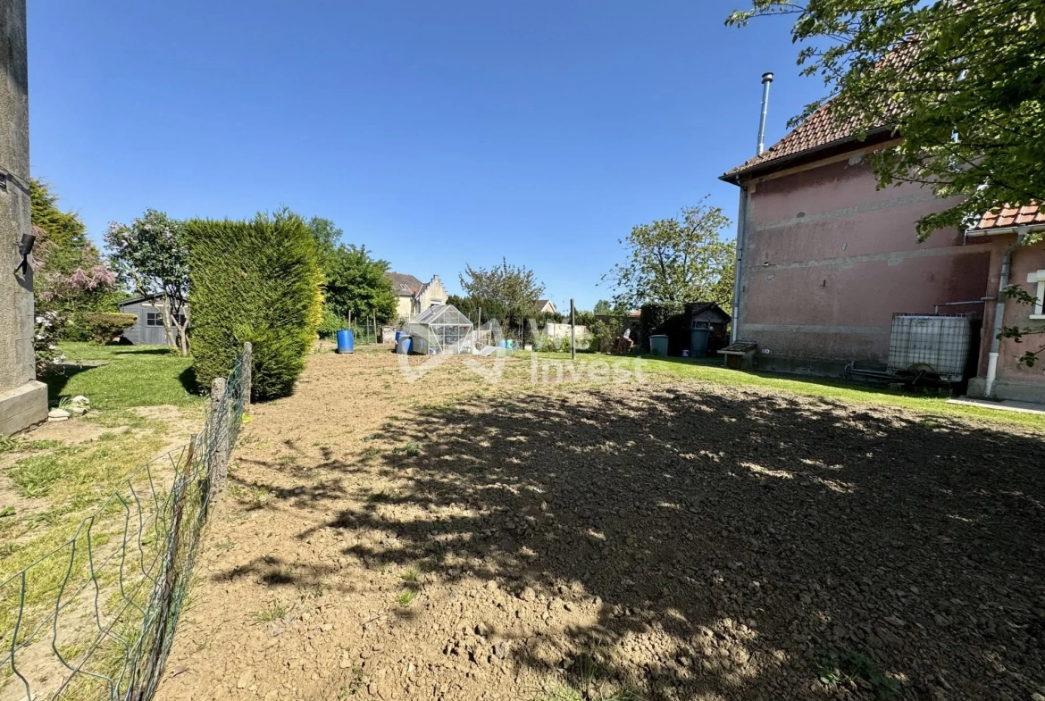 Maison individuelle 8 pièces avec jardin à Marpent - 124 m² 