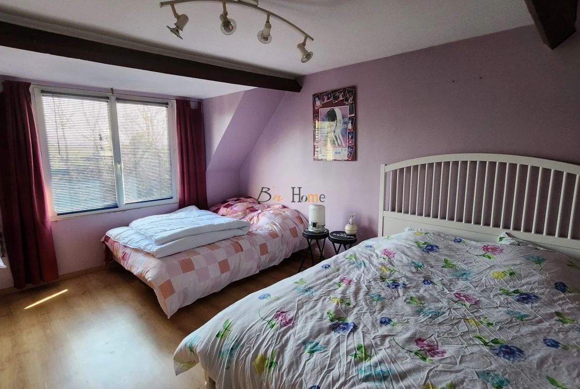 Charmante maison individuelle avec grand jardin et garage spacieux à Courcelles-le-Comte 