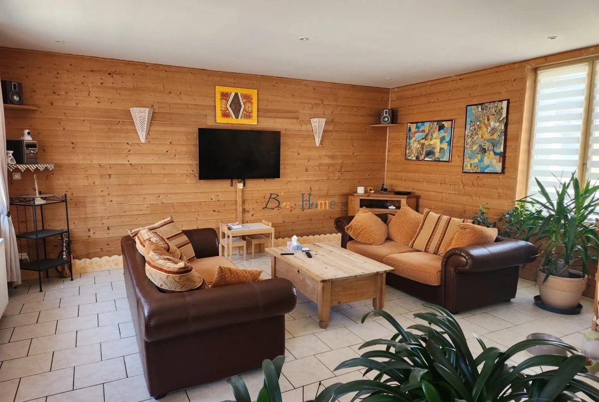Charmante maison individuelle avec grand jardin et garage spacieux à Courcelles-le-Comte 