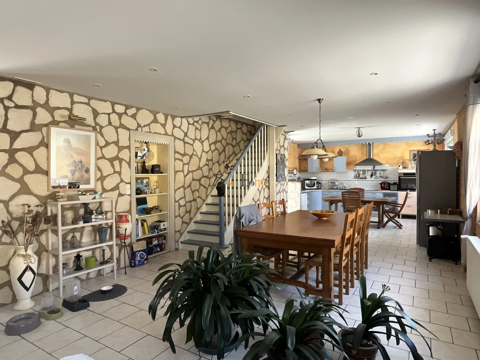 Charmante maison individuelle avec grand jardin et garage spacieux à Courcelles-le-Comte 