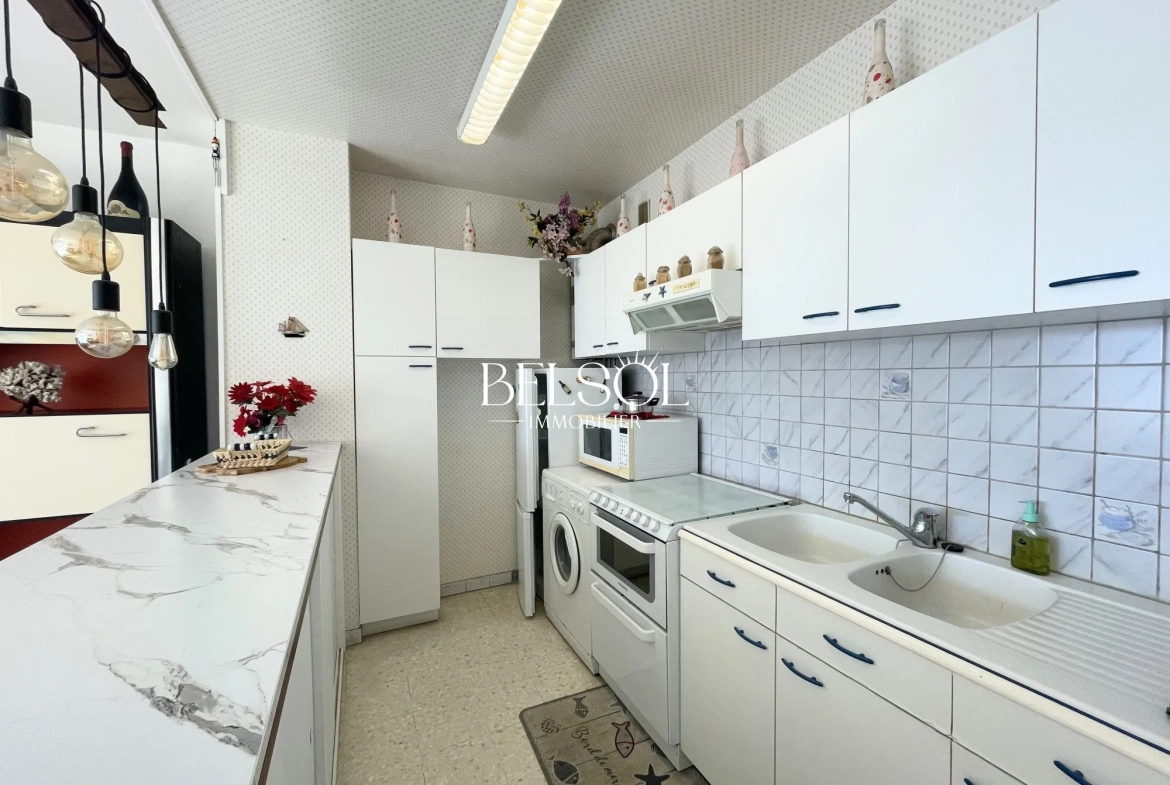 Charmant appartement T2Bis avec parking et cave à Saint Cyprien Port 