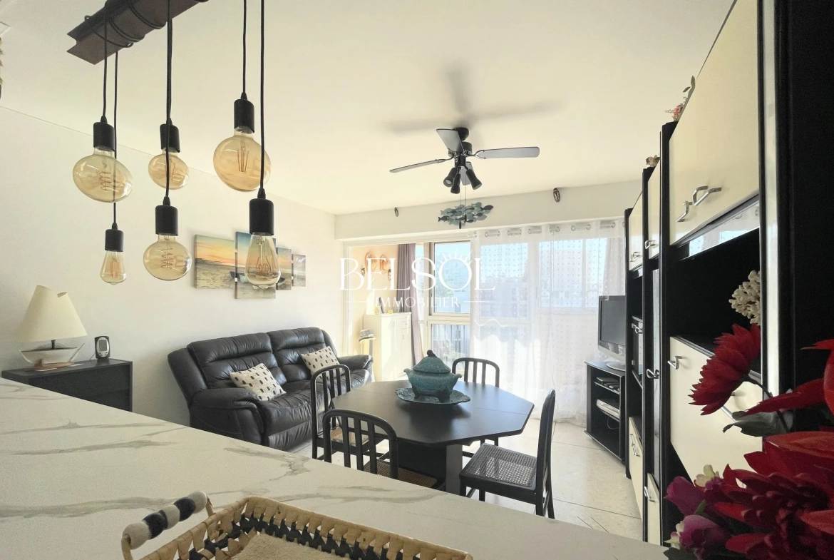 Charmant appartement T2Bis avec parking et cave à Saint Cyprien Port 