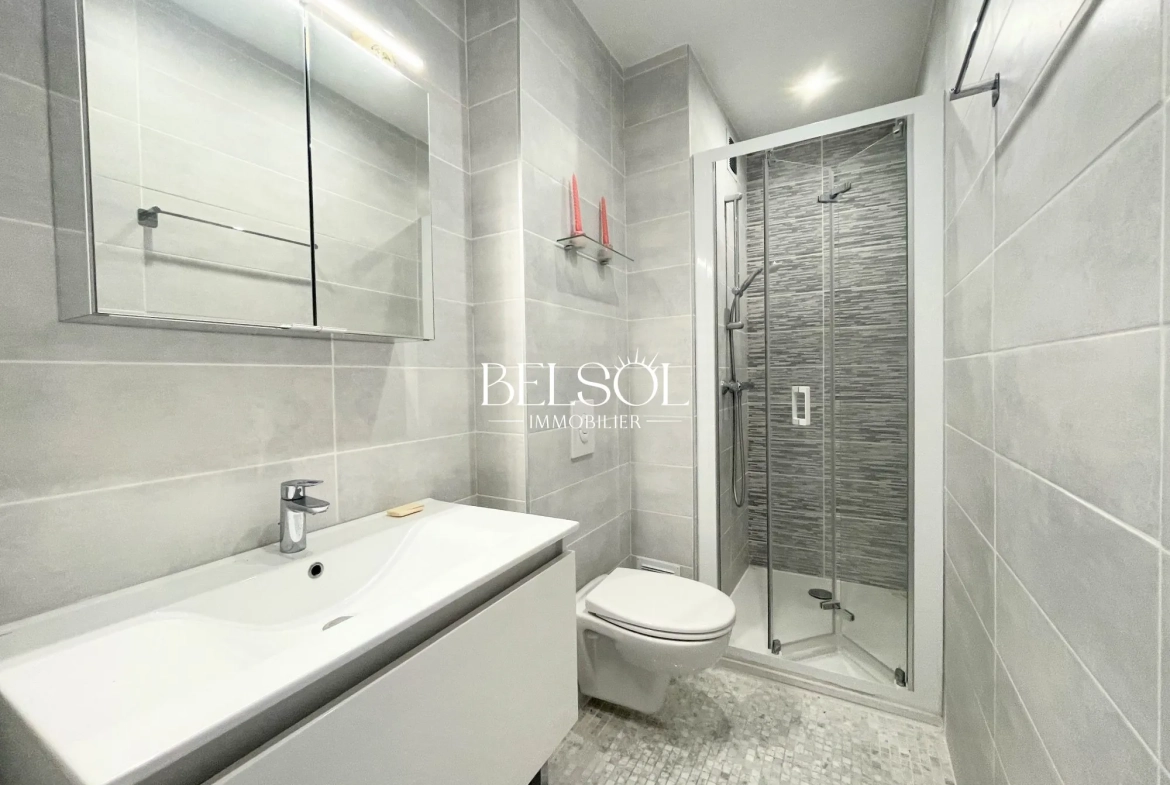 Charmant appartement T2Bis avec parking et cave à Saint Cyprien Port 