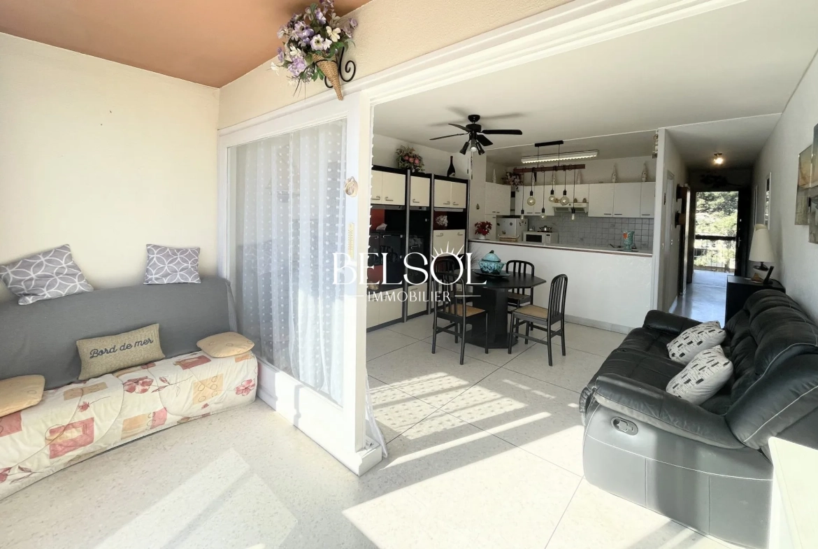 Charmant appartement T2Bis avec parking et cave à Saint Cyprien Port 