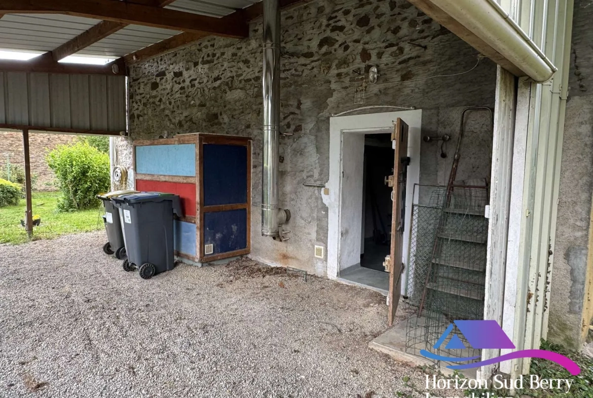Maison à vendre à Saint-Saturnin (18370) avec jardin et garage 