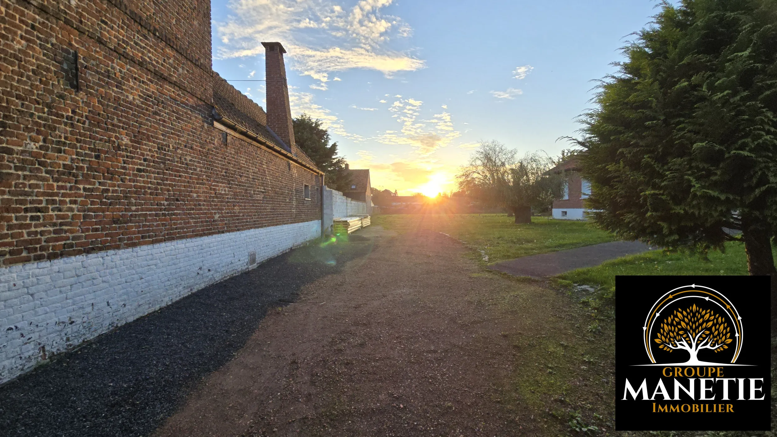Terrain constructible à Lecluse (59) - Secteur calme, proximité commodités, plus de 950 m² 