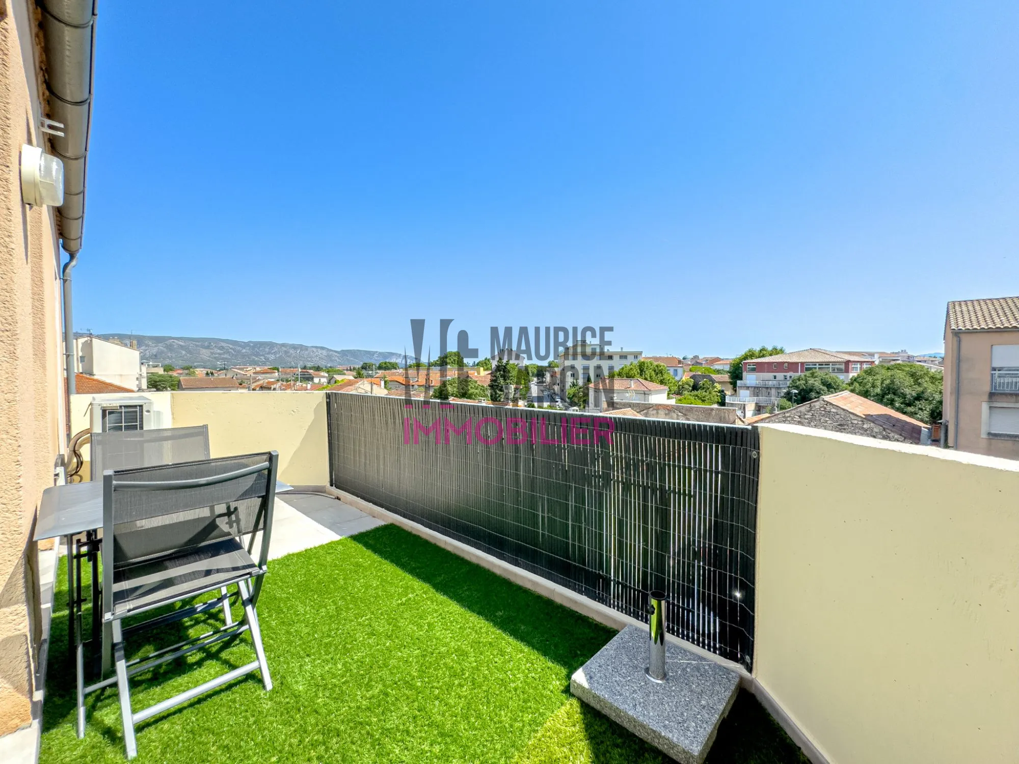 Appartement T3 rénové avec terrasse et parking à Cavaillon 
